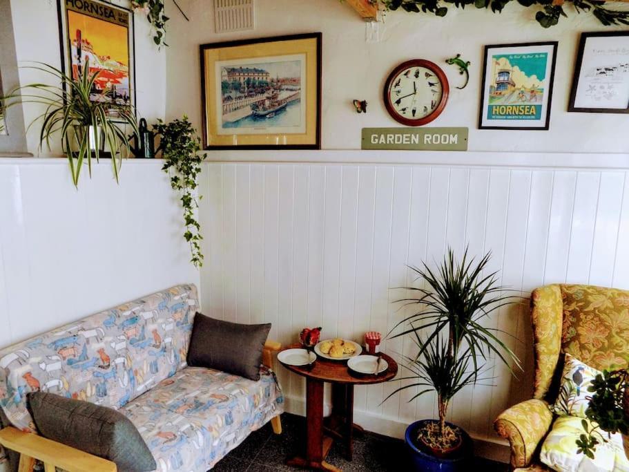 Spacious Charming Cottage Near Lake And Sea Hornsea Exterior foto